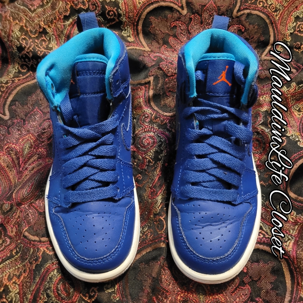 SOLD Air Jordan 1 Mid Blue Boys size 11.5C